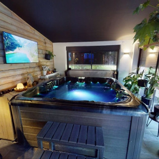 Séjour en Suite Mélusine avec Petit-déjeuner et Accès Spa Privatif au Souffle du Saule (Buhl-Lorraine, Moselle - 57)