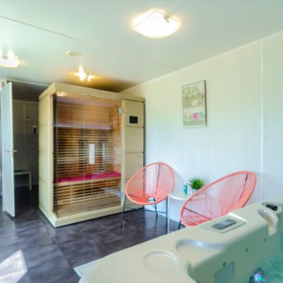 Accès Privatif en Soirée au Spa avec Jacuzzi et Sauna pour deux à La Ferme des Épis (Ouffières, Calvados - 14)