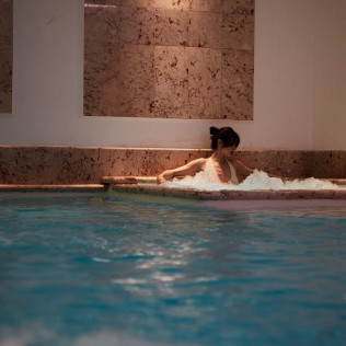 Accès au Spa avec Dîner pour deux au Paris j'Adore Hôtel & Spa 5* (Paris, Île-de-France- 75)