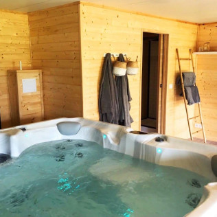 Rituel Spa Détente et Évasion avec Jaccuzi, Massage en Duo et Champagne à la Bulle d'Eden (Bayonne, Nouvelle-Aquitaine - 64)