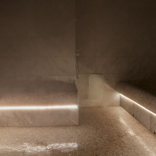 Privatisation Nocturne du Spa avec Bouteille de Champagne pour deux au Paris j'Adore Hôtel & Spa 5* (Paris, Île-de-France- 75)