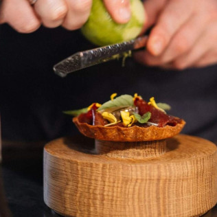 Séjour Gastronomique avec Dîner et Visite de la Cave au Château et Village Castigno 5* (Assignan, Hérault - 34)