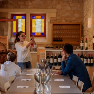 Visite "Découverte" et Dégustation de Vin au Domaine Château de Pressac pour deux (Saint-Étienne-de-Lisse, 33)