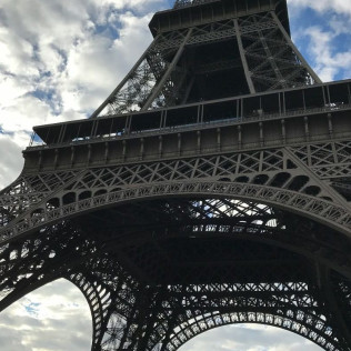 Visite Audio-guidée du 2ème étage de la Tour Eiffel avec Accès Prioritaire et Déjeuner (Paris, Île-de-France- 75)