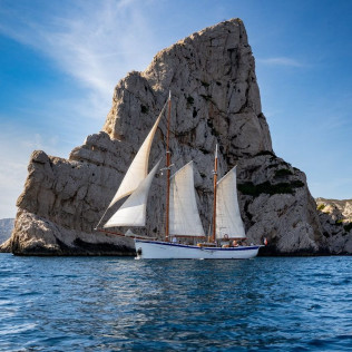 Soirée en Bateau au Soleil Couchant avec Cocktail Dînatoire (Marseille, Bouches-du-Rhône - 13)