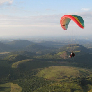 Vol Performance en Parapente Biplace (Orcines, Puy-de-Dôme - 63)