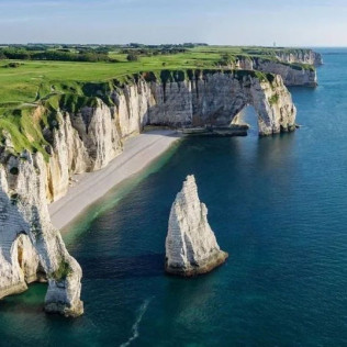 Vol Découverte d'Etretat à bord d’un avion de tourisme Cessna 172 (Bondues, Nord - 59)