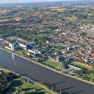 Vol en Montgolfière au-dessus de Besançon et Vesoul (Echenoz-le-Sec, Haute-Saône - 70)