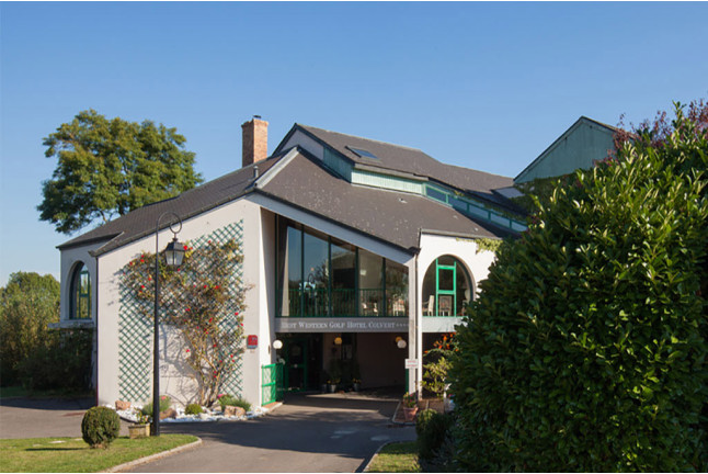 Séjour avec vue sur le Golf et Petit-Déjeuner au Golf Hôtel Colvert Levernois (Beaune, Côte-d'Or - 11)