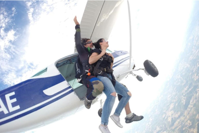 Saut en Parachute Tandem (Domme, Dordogne - 24)
