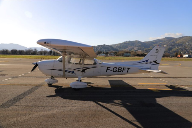 Survol de Nantes et de ses alentours en Avion Privé pour deux (Loire-Atlantique - 44)