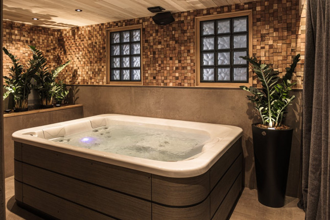 Séjour avec Jacuzzi Privatif au Domaine des Près Verts (Jouey, Côte-d'Or - 21)