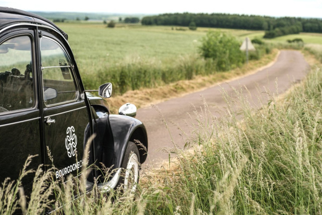 Escapade en 2CV et Cours d'Œnologie (Jouey, Côte-d'Or - 21)