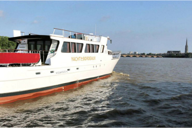 Croisière commentée sur la Garonne  avec Dégustation de Vins pour deux (Saint-Michel-de-Fronsac, Gironde - 33)