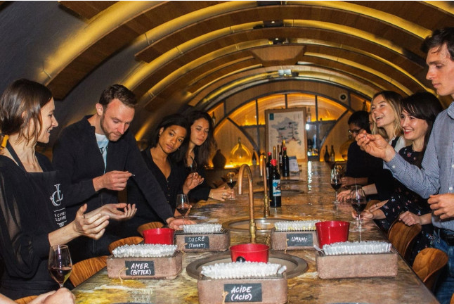 Musée de l’œnologie : Dégustation de Vin + Visite Guidée (Paris, Île-de-France - 75)