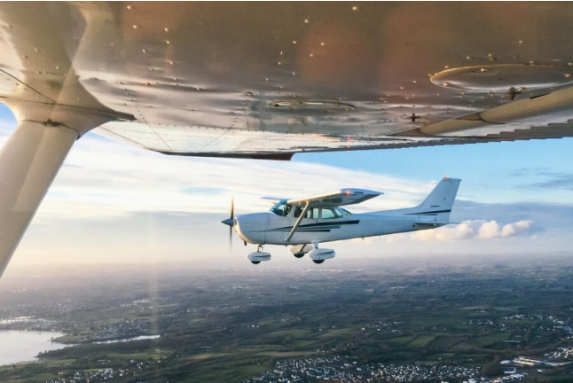Vol d'Excursion en Avion d'une Journée depuis Paris vers la Normandie (Île-de-France - 75)