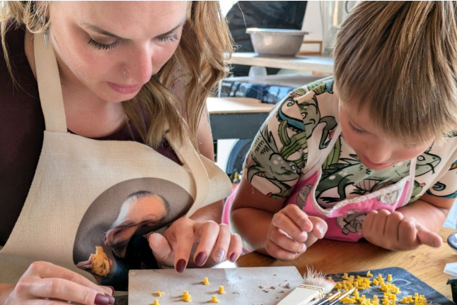 Atelier de Modelage Parent-Enfant au Studio Terre et Bien-être (Concarneau, Finistère - 29)