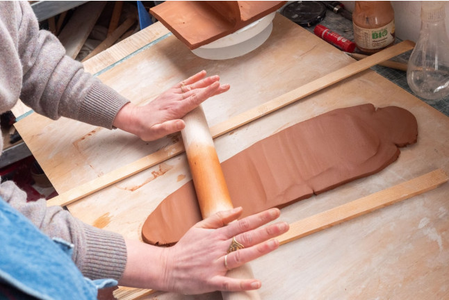 Atelier Vases en Céramique à l'Atelier Bas Relief (Paris - 75)