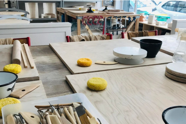 Atelier Vases en Céramique à l'Atelier Bas Relief (Paris - 75)