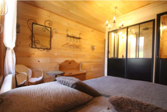 Séjour en Chambre d'Hôte dans La Maison du Bonheur (Anlhiac, Dordogne - 24)