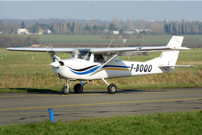 Initiation au Pilotage d'Avion (Toussus-le-Noble, Yvelines - 78)