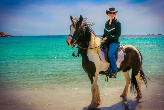 Balade à Cheval sur la Plage (Cupabia, Corse-du-Sud - 20)
