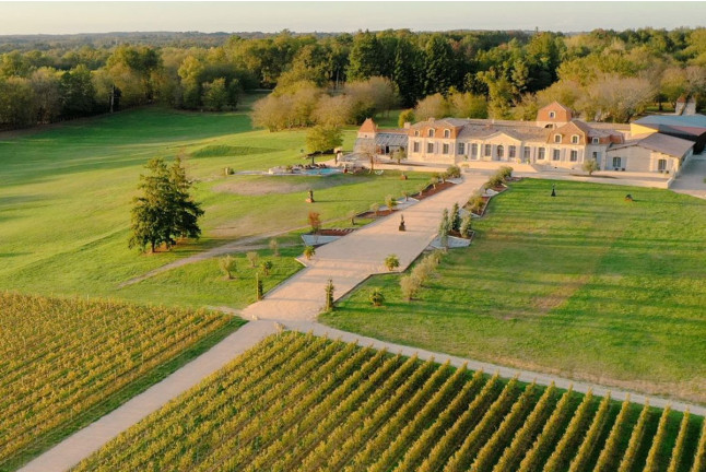 Balade à Cheval entre les Vignes Prieuré Marquet (Saint-Martin-du-Bois, Gironde - 33)
