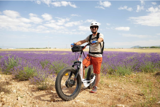 Balade Panoramique en Trottinette Électrique Tout-Terrain autour du Lac de Sainte-Croix (Les Salles-sur-Verdon, Var - 83)