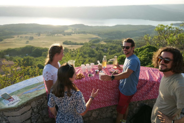 Balade en Trottinette Électrique Tout-Terrain au village de Castellane et autour du Lac de Castillon avec Apéro Sunset (Les Salles-sur-Verdon, Var - 83)