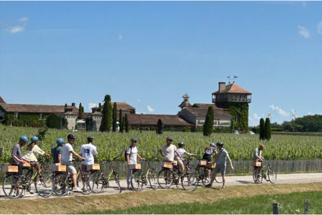 Balade en Vélo avec Visite de Châteaux et Dégustation de Vins à Bordeaux (Gironde- 33)
