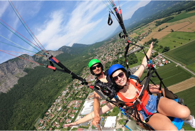 Baptême de Parapente “Évasion” sur le Plateau des Petites Roches (Saint-Hilaire-du-Touvet, Isère - 38)