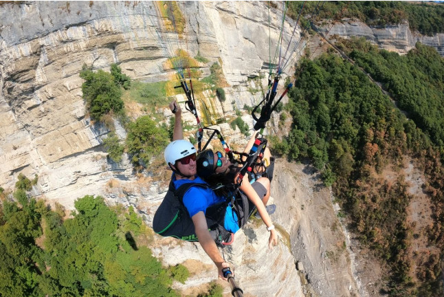 Baptême de Parapente “Évasion” sur le Plateau des Petites Roches (Saint-Hilaire-du-Touvet, Isère - 38)