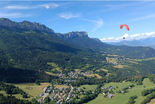 Baptême de Parapente “Découverte” sur le Plateau des Petites Roches (Saint-Hilaire-du-Touvet, Isère - 38)