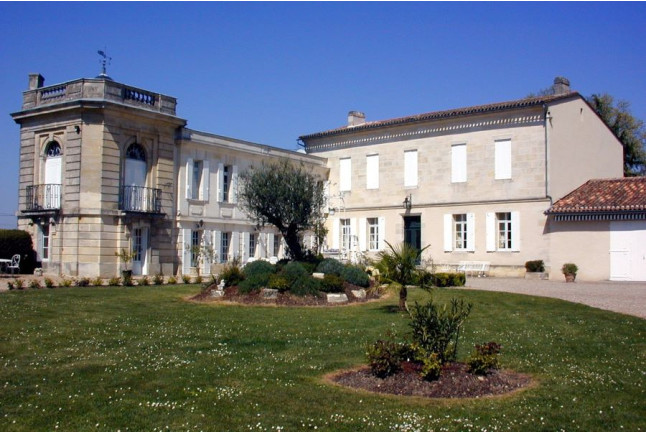 Entrée à la Cité du Vin et Dégustation de Vin au Château Belloy pour deux (Saint-Michel-de-Fronsac, Gironde - 33)