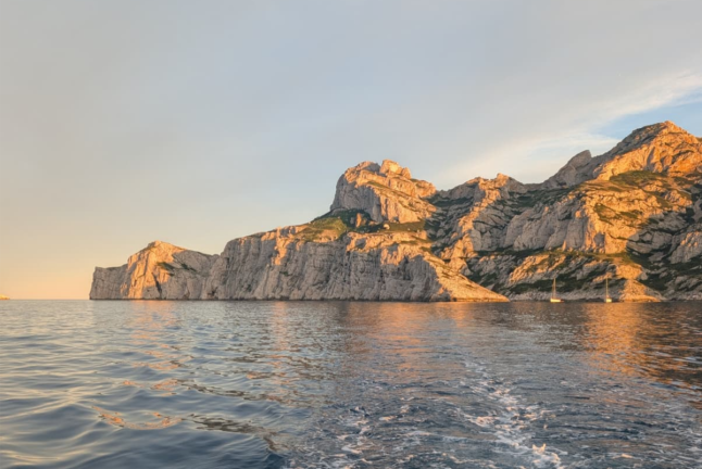 Soirée en Voilier au Soleil Couchant dans les Calanques du Frioul avec Bruine Beer (Marseille, Bouches-du-Rhône - 13)
