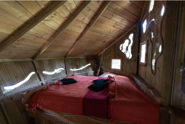 Séjour Insolite : Nuit en Cabane “RENARD” Perchée avec Petit-déjeuner et Spa (Belsentes, Ardèche - 07)