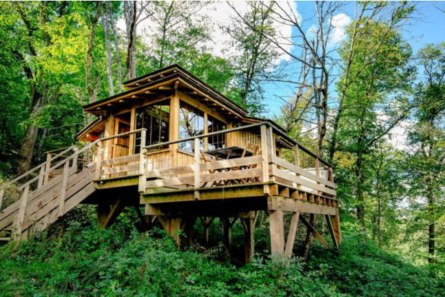 Séjour Insolite : Nuit en Cabane Perchée dans les Bois avec Jacuzzi Privatif au Domaine d’Escapa (Estipouy, Gers - 32)