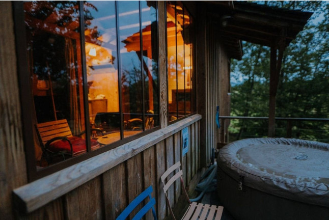 Séjour Insolite : Nuit en Cabane Perchée dans les Bois avec Jacuzzi Privatif au Domaine d’Escapa (Estipouy, Gers - 32)