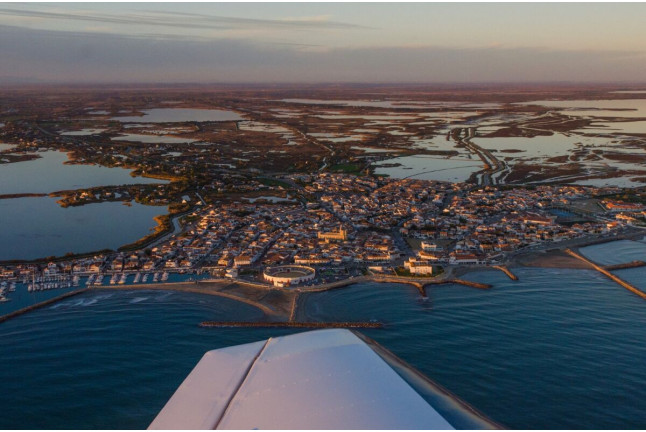 Survol de Montpellier et Aigues-Mortes en Avion Privé (Hérault - 34)