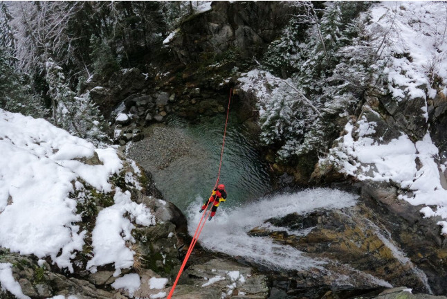 Ice Canyoning Sportif et Verticalités (Annecy, Haute-Savoie - 74)