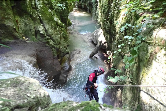 Canyoning Demi-Journée au Canyon du Grenant (La Bridoire, Savoie - 73)
