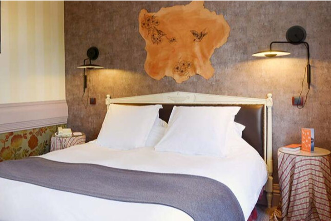 Séjour en Chambre King de Luxe avec Spa et Visite d’une Maison de Cognac à l'Hôtel L'Yeuse (Châteaubernard, Nouvelle-Aquitaine - 16)