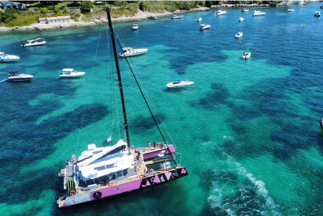 Journée en Catamaran Île-d'Houat avec Apéritifs (Morbihan - 56)