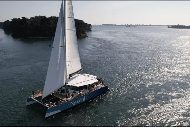 Croisière en Catamaran vers l’Île d’Houat au départ de Quiberon (Morbihan - 56)