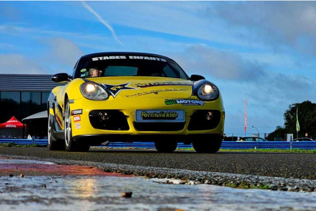 Stage de Pilotage Porsche Cayman pour Enfants (12 circuits) 