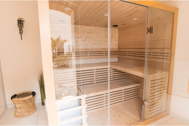 Séjour en Gîte avec Spa Privatif et Menu Traiteur pour deux au Château du Parc (Pézenas, Hérault- 34)