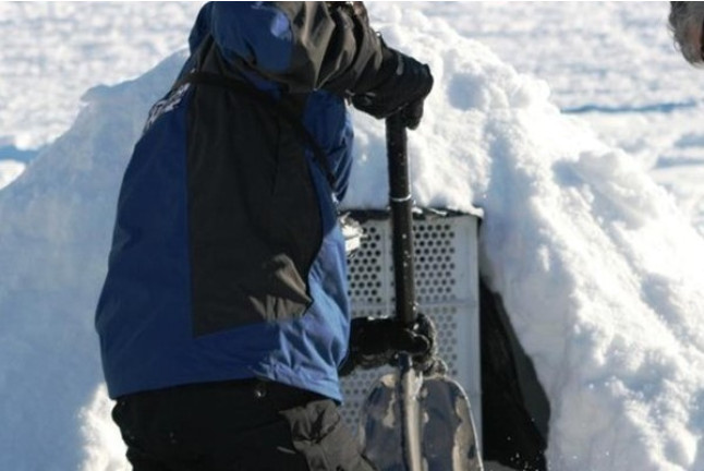 Construction d'Igloo (Formigal, Espagne)