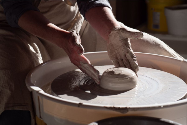 Cours de Tournage de Poterie au Studio Terre et Bien-être (Concarneau, Finistère - 29)