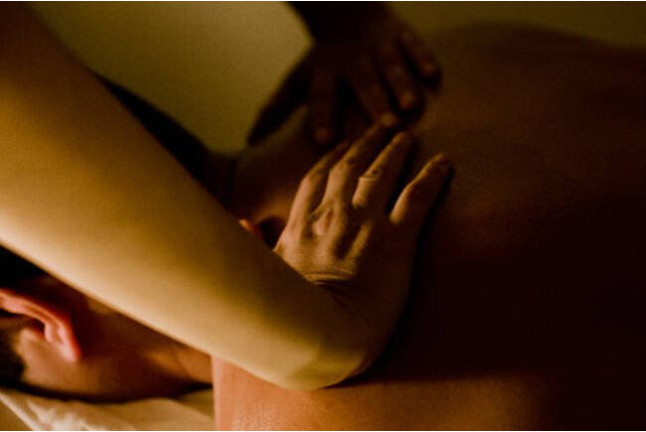 Hammam avec Massage et Gommage à Belle de Maïa - Maison de Beauté et Cours d’Œnologie avec Dégustation pour deux (Lyon, Rhône - 69)
