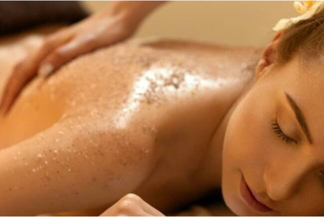 Hammam avec Massage et Gommage à Belle de Maïa - Maison de Beauté et Cours d’Œnologie avec Dégustation pour deux (Lyon, Rhône - 69)